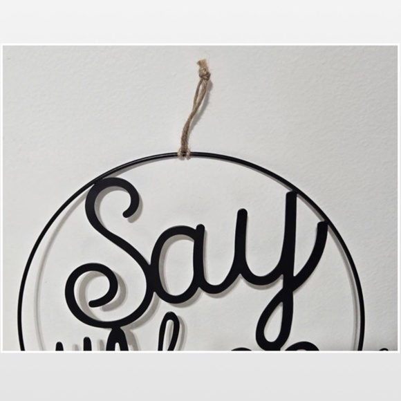 New Room & Retreat Wall Décor “Say When” Black Metal Circle Sign Bar Large - Picture 3 of 12